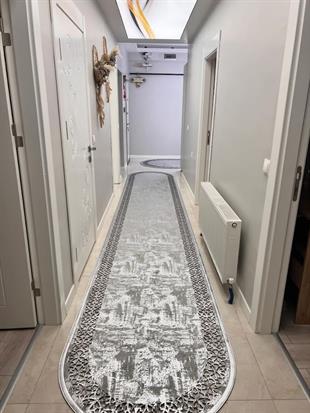 Yüzey Yapısı Deri ve Süetten Oluşan Lazer İşlemeli Dekoratif Halı