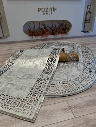 Yüzey Yapısı Deri ve Süetten Oluşan Lazer İşlemeli Dekoratif Halı