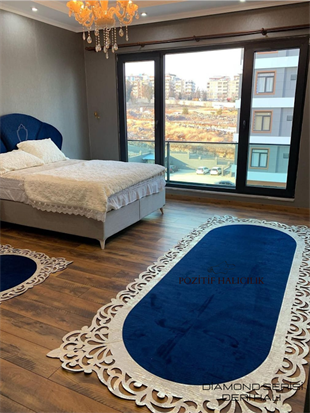 Yüzey Yapısı Deri ve Süetten Oluşan Lazer İşlemeli Dekoratif Halı