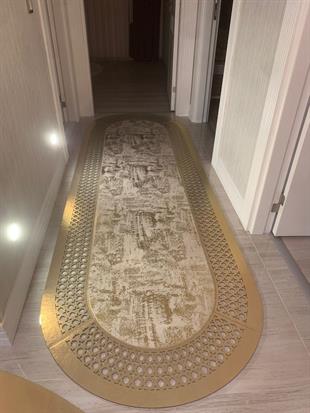 Yüzey Yapısı Deri ve Süetten Oluşan Lazer İşlemeli Dekoratif Halı