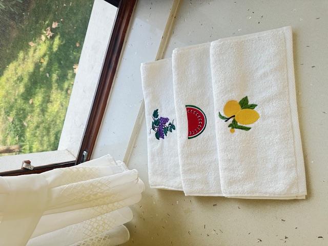 Meyve Nakışlı Mutfak Havlusu