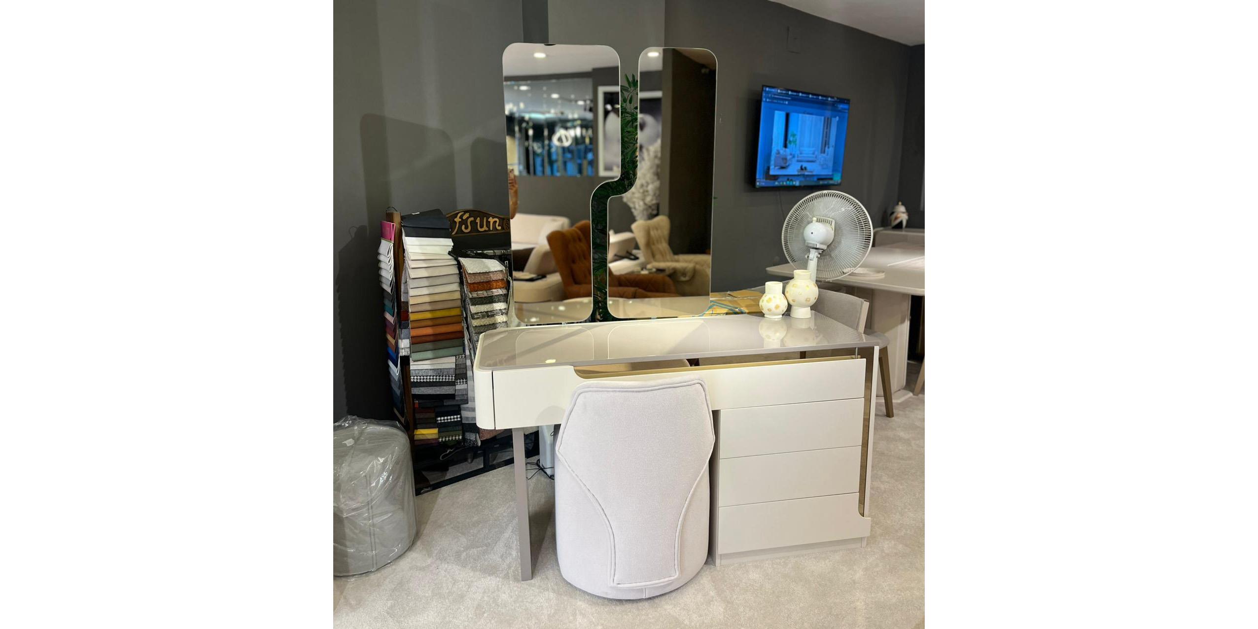 Tesla Aynalı Şifonyer