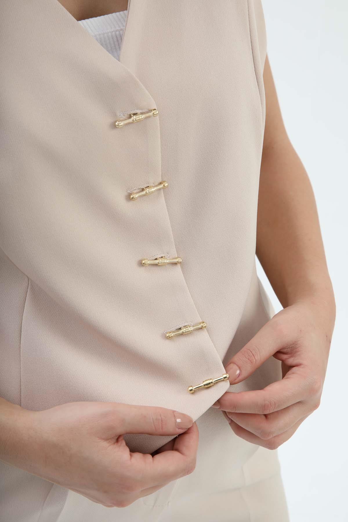 Düğme Detaylı Yelek - Bej