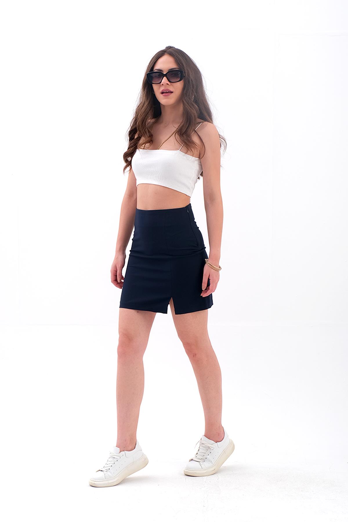 Yırtmaç Detaylı Yandan Fermuarlı Poliviskon Etek - Siyah