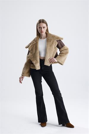 Geniş Yakalı Kolu Peluş Süet Eskitme Mont - Camel