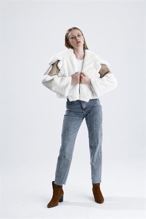 Geniş Yakalı Kolu Peluş Süet Eskitme Mont - Bej-Ekru