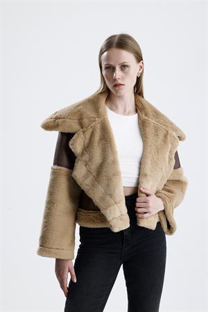 Geniş Yakalı Kolu Peluş Süet Eskitme Mont - Camel