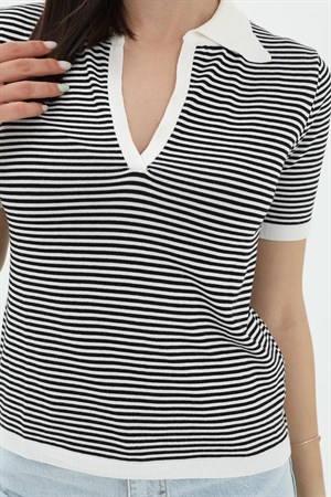 İnce Çizgili Polo Yaka Triko Kazak - Beyaz