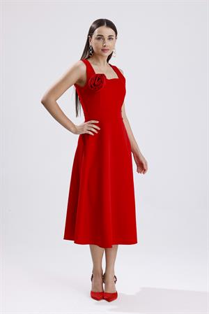 Kare Yaka Gül Detaylı Elbise - Kırmızı