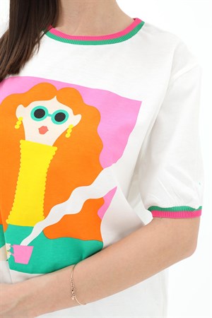 Kız Baskılı T-Shirt - Ekru