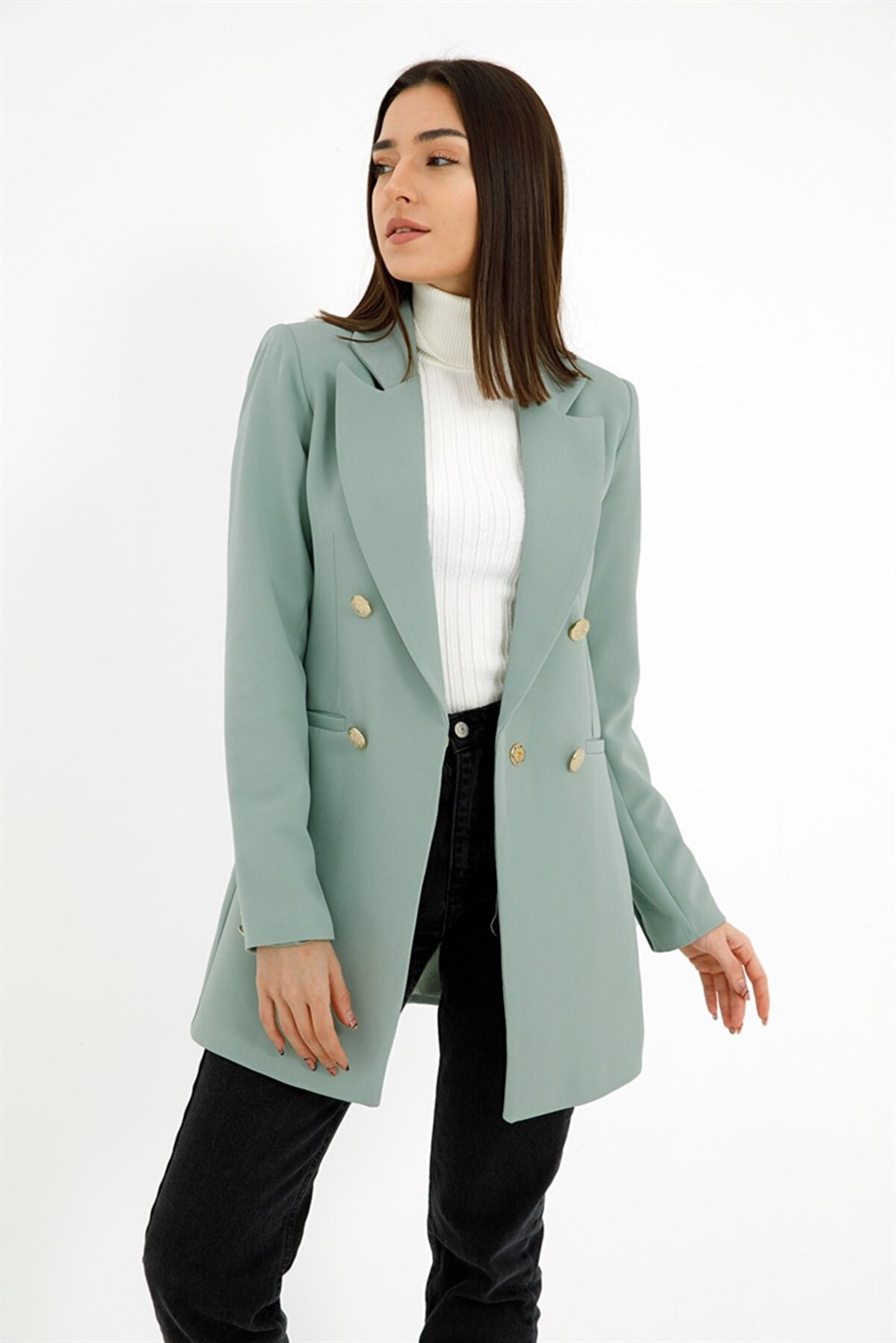 Omuzları Vatkalı Önü Çıtçıtlı Atlas Kumaş Kadın Blazer Ceket - Çağla Yeşili