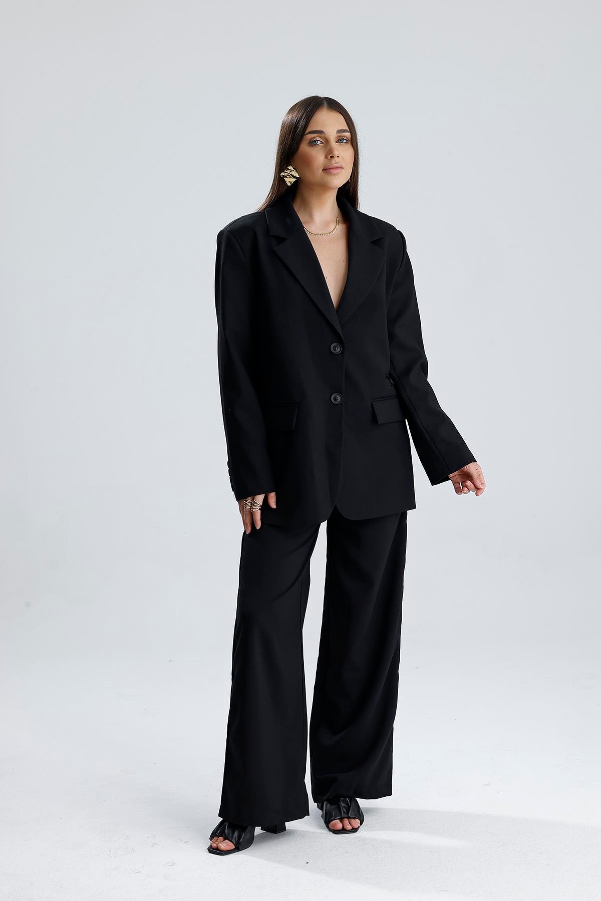 Üç Cepli Önü Düğmeli Oversize Blazer Ceket - Siyah