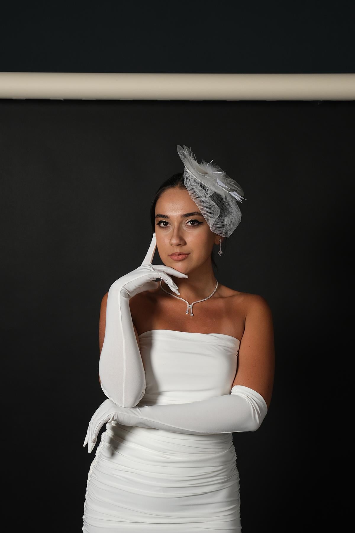 Likralı Sendi Kumaş Uzun Eldiven Ve Düz Vualet Nikah Şapkası