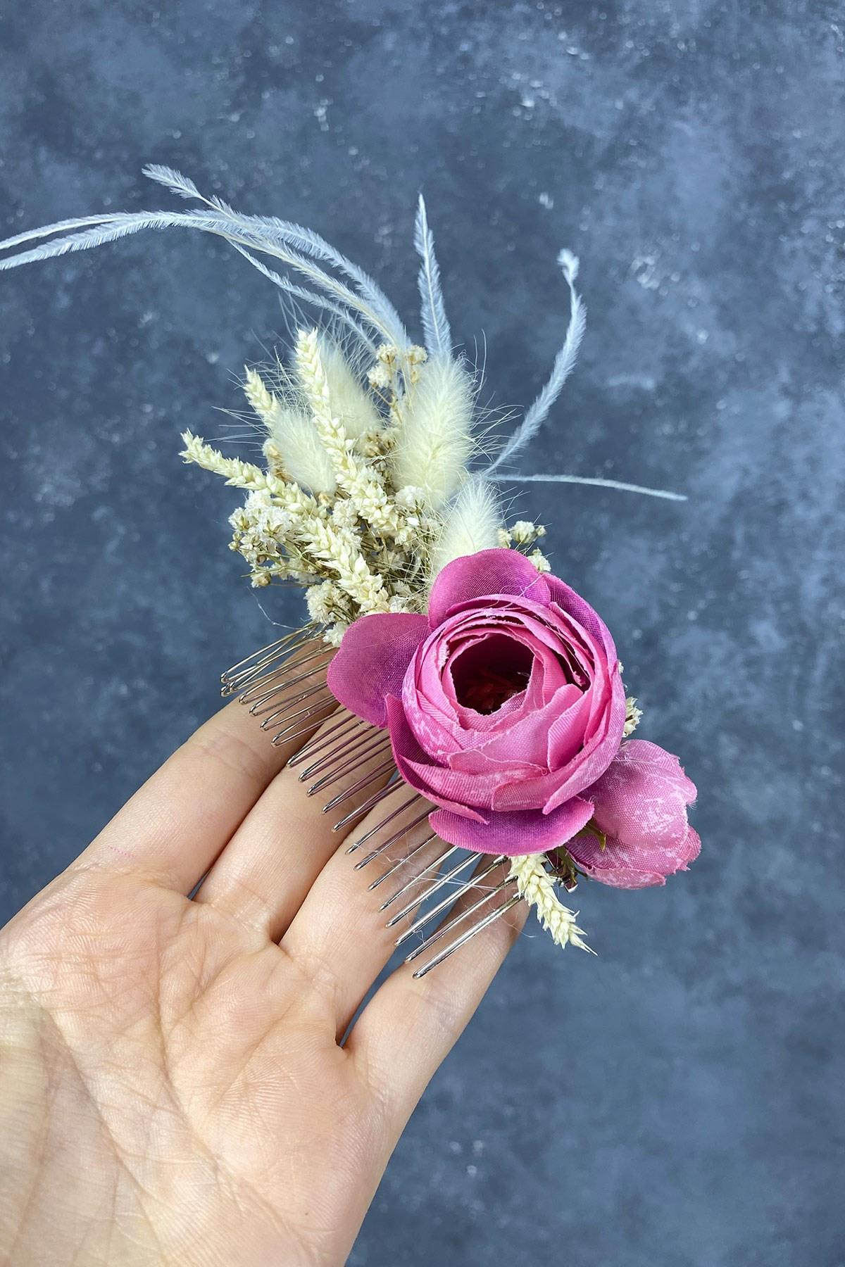 Pembe Tüylü ve Cipso Çiçekli Taraklı Saç Aksesuarı