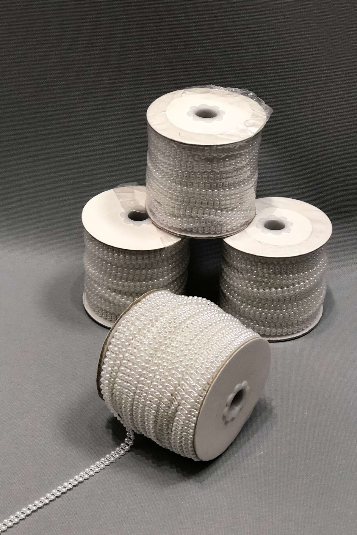 beyaz Çift Sıra Kesik İnci 4 mm