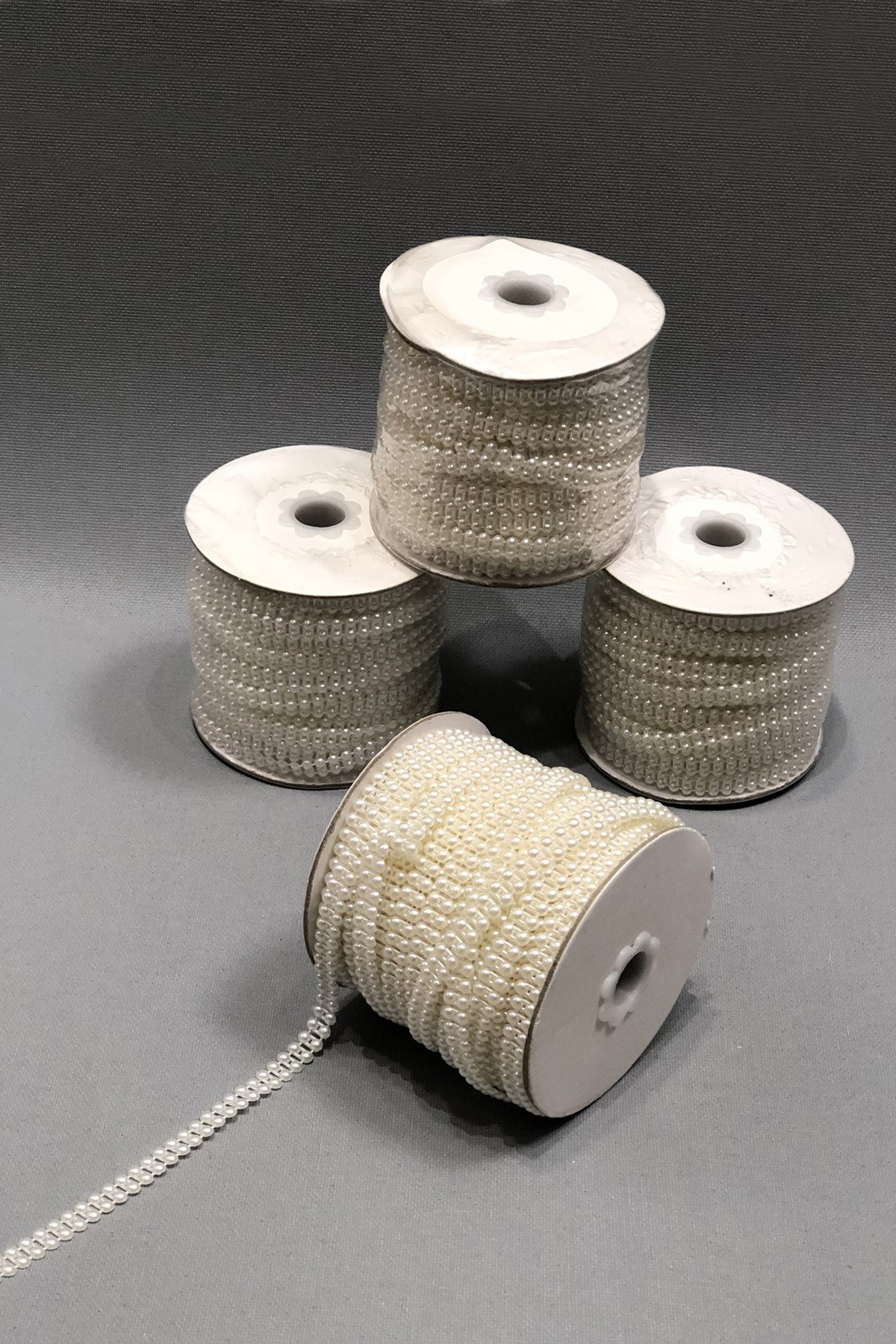 Çift Sıra Krem Kesik İnci 4 mm
