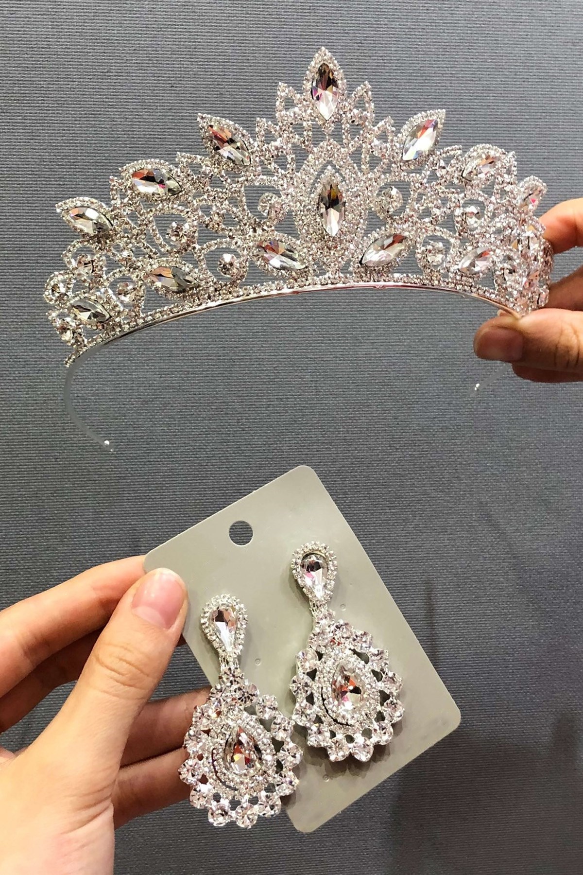 Gümüş Kristal Cam Taşlı Gelin Tacı ve Küpe Takımı