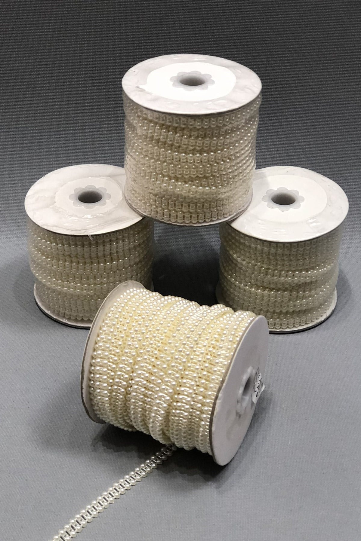 Krem Çift Sıra Kesik İnci 4 mm