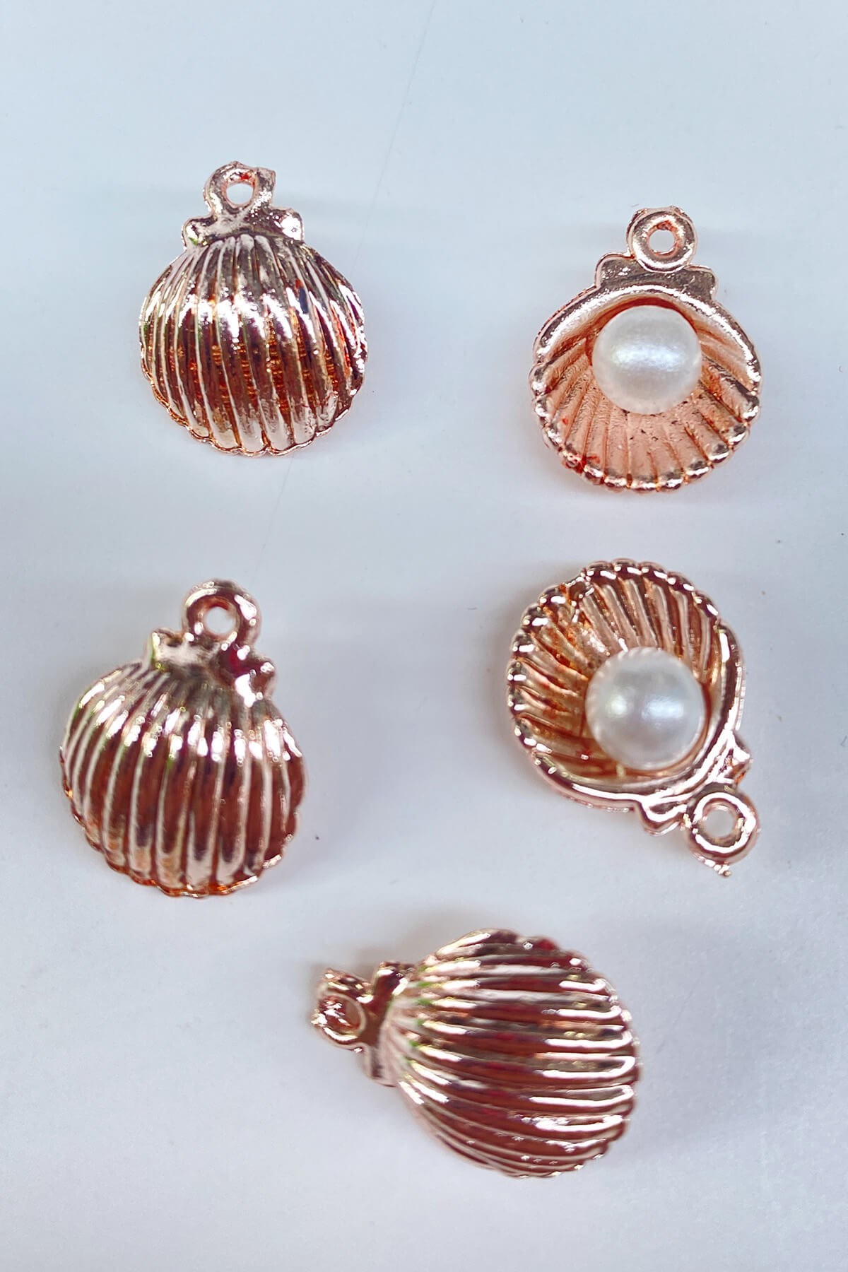 Metal Midye Kabugu Desenli Kolye Ucu Rose 1 Adet
