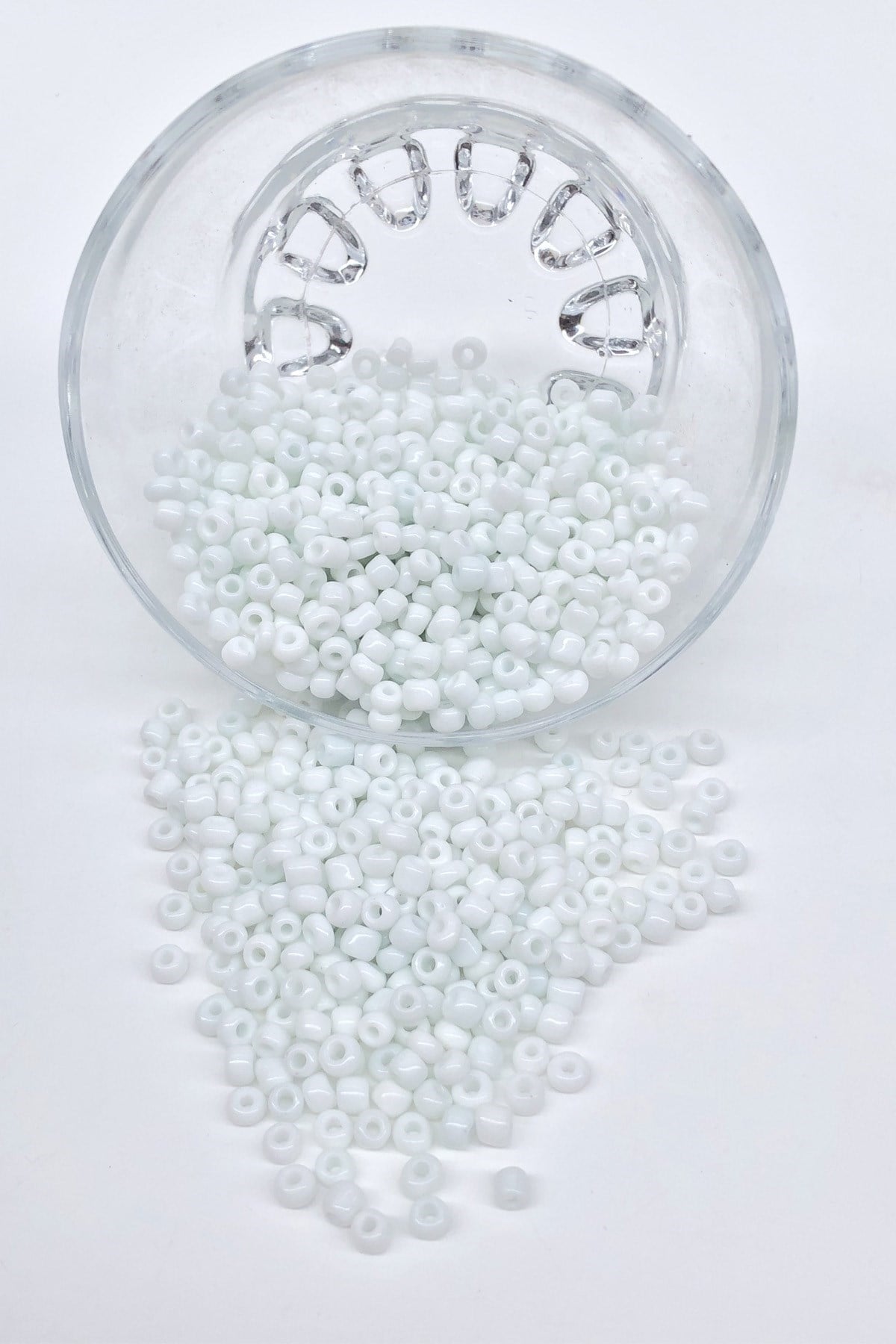 Parlak Beyaz Kum Boncuk 4 mm