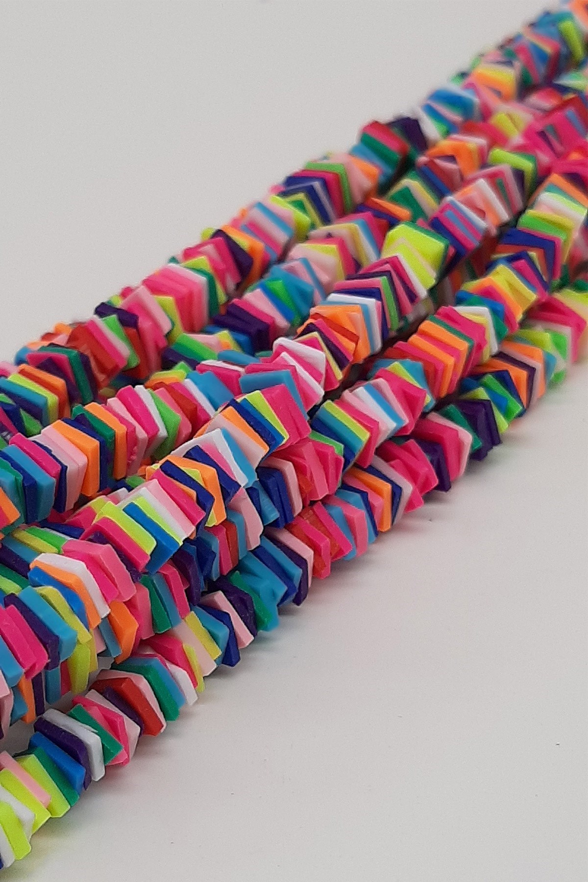 Rengarenk Kare Fimo Hamur Boncuk 6Mm