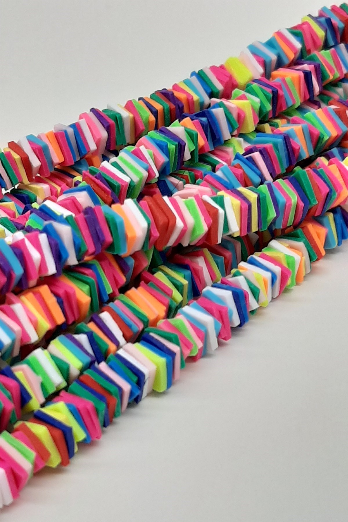 Renkli Kare Fimo Hamur Boncuk 6Mm