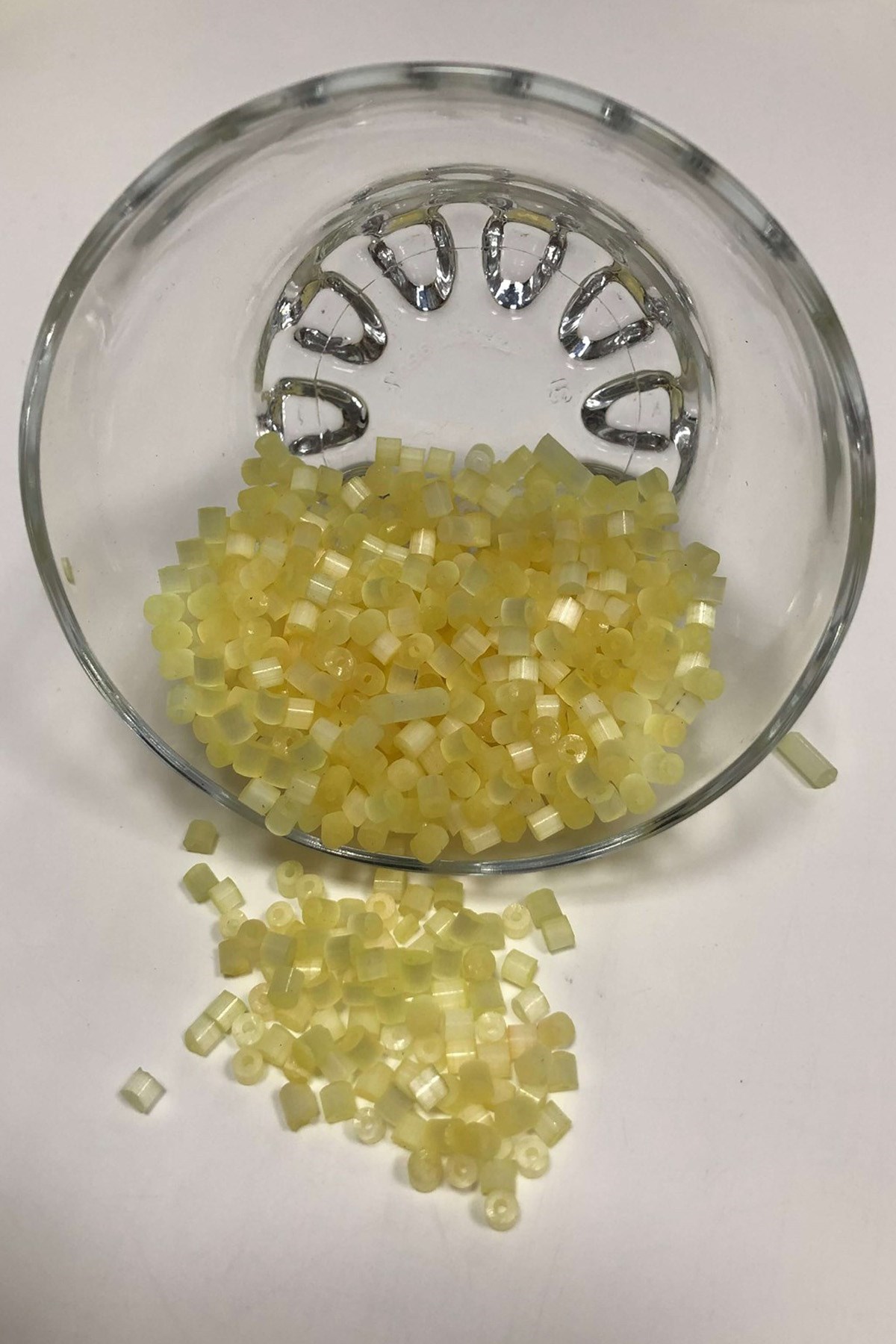 Sedefli Sarı Kesme Boncuk (2-2,5mm)
