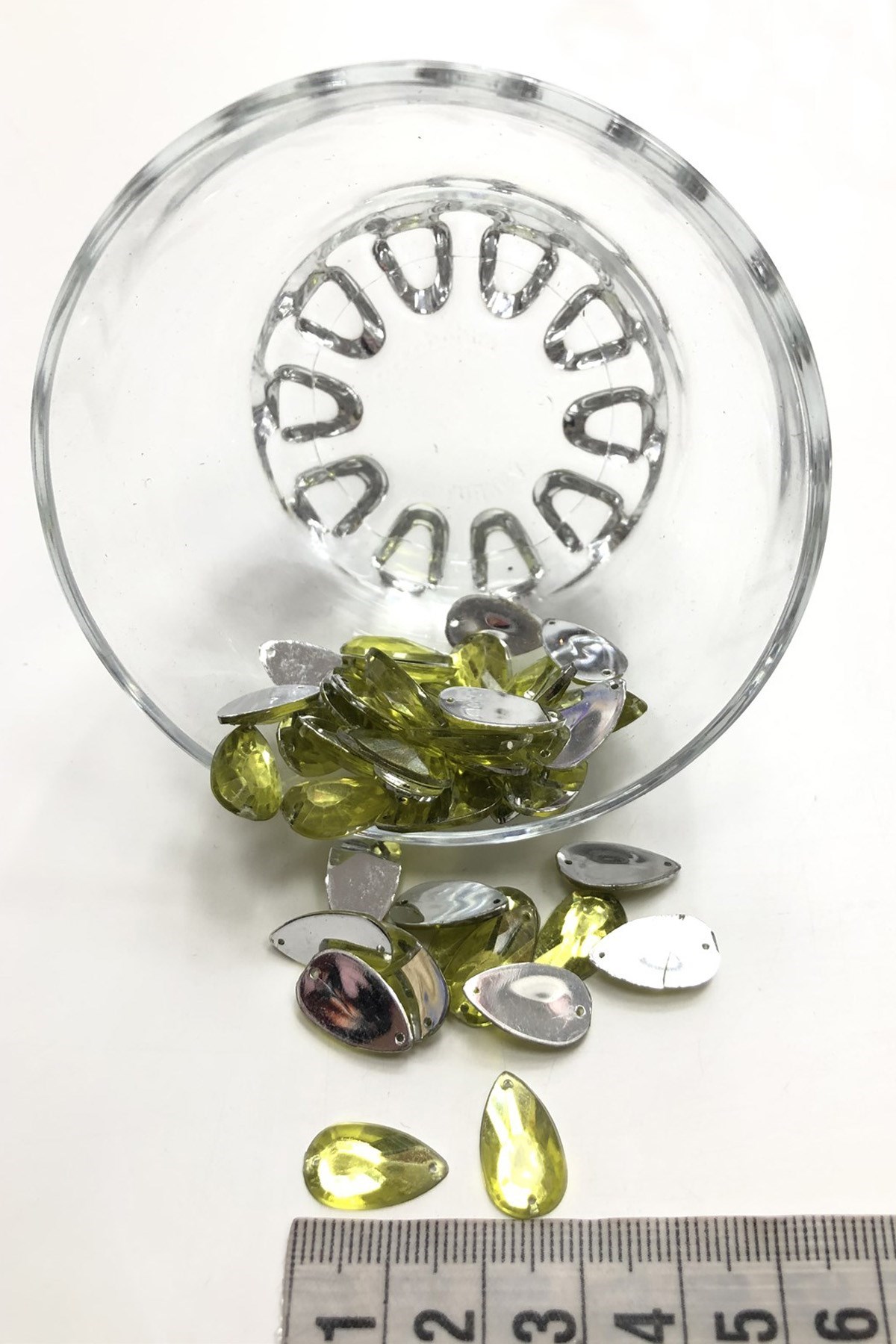 Açık Yeşil Plastik Damla Dikme Taş 20 gr