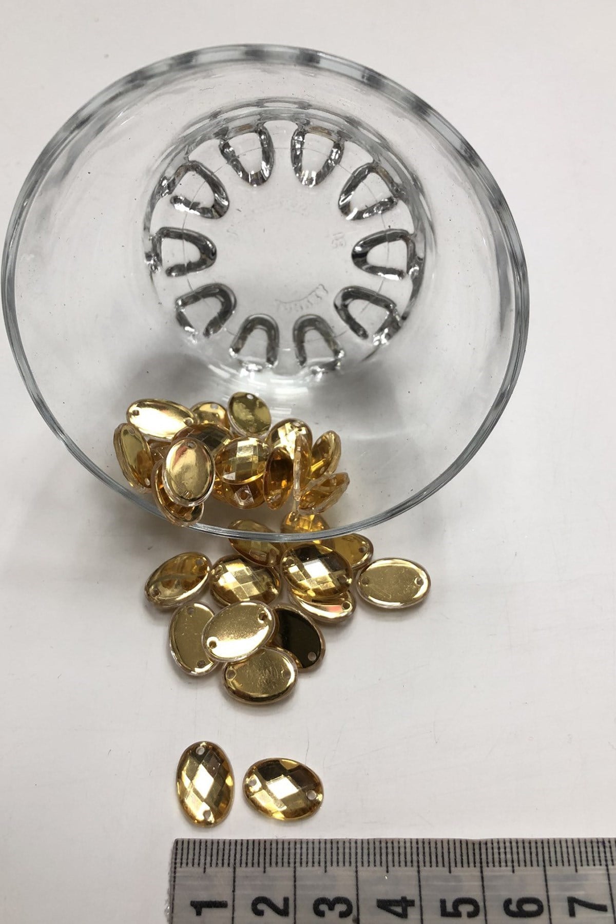 Altın Sarı Oval Plastik Dikme Taş 20 gr