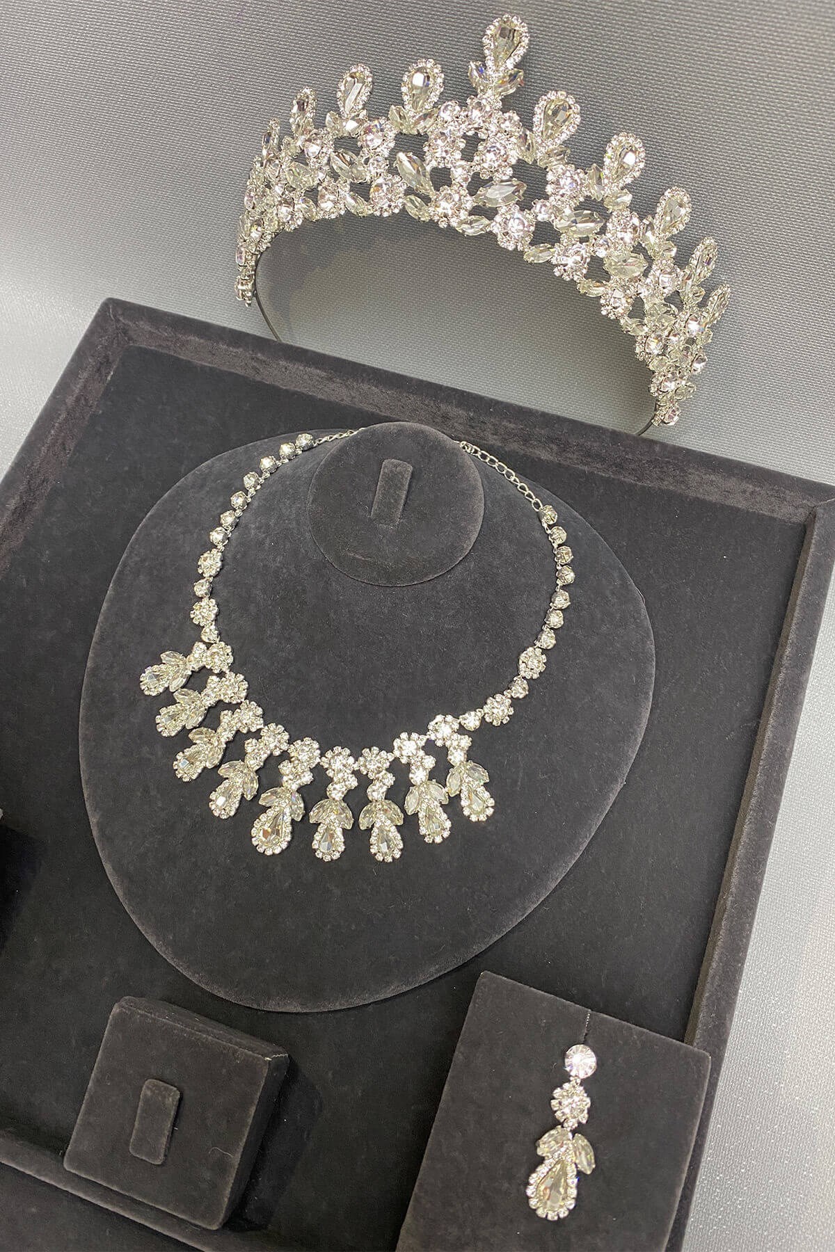 Beety Gelin Tacı ve Taşlı Kolye Küpe Seti Gümüş