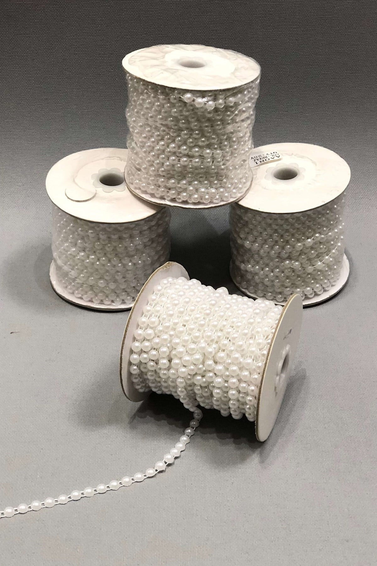 Beyaz Sıralı Kesik İnci 6 mm