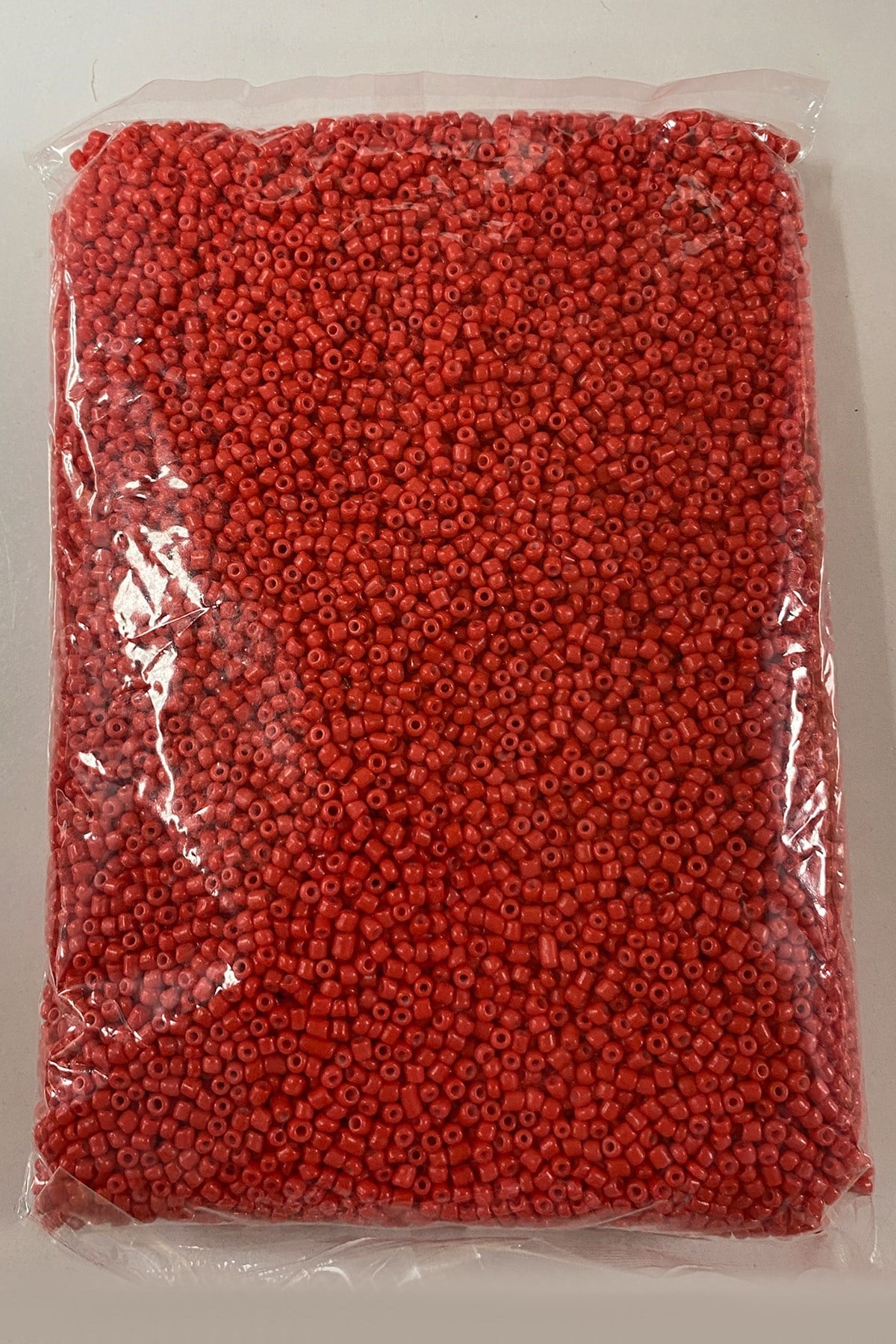 Canlı Kırmızı Kum Boncuk 3 mm 500 gr