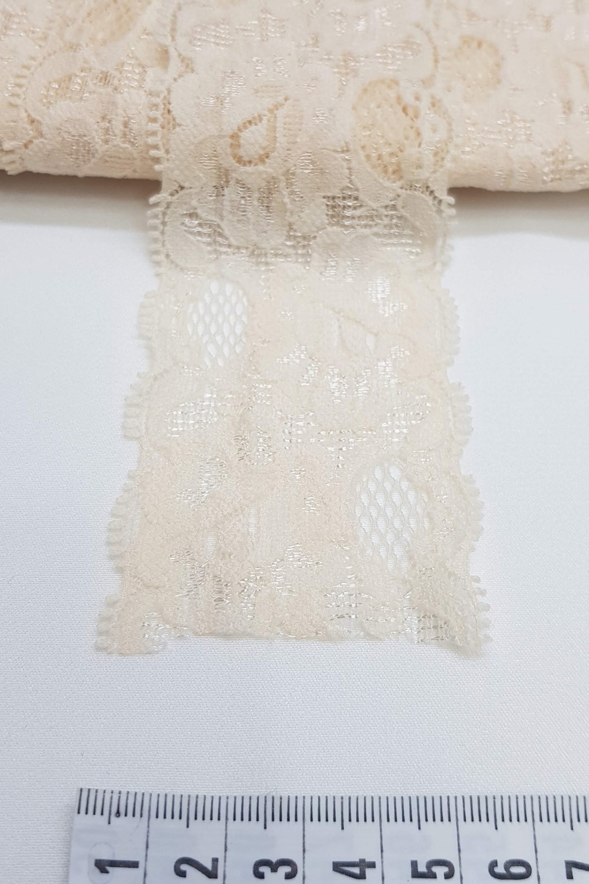 Koyu Krem Likralı Esnek Dantel Şerit