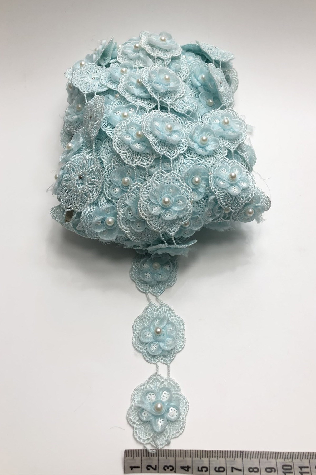 Mavi 3 Boyutlu Çiçekli Şerit