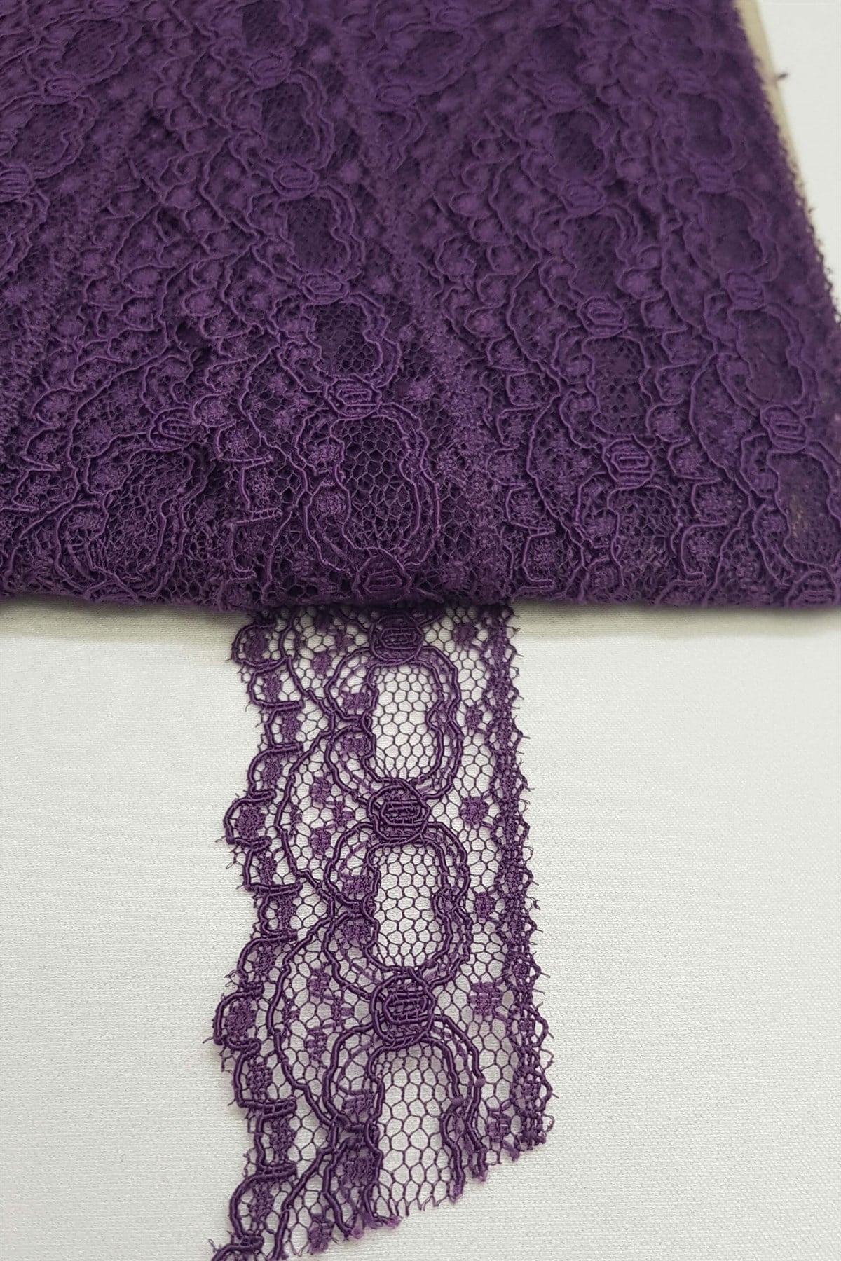 Mor Kolalı Kuğu Dantel 3 cm