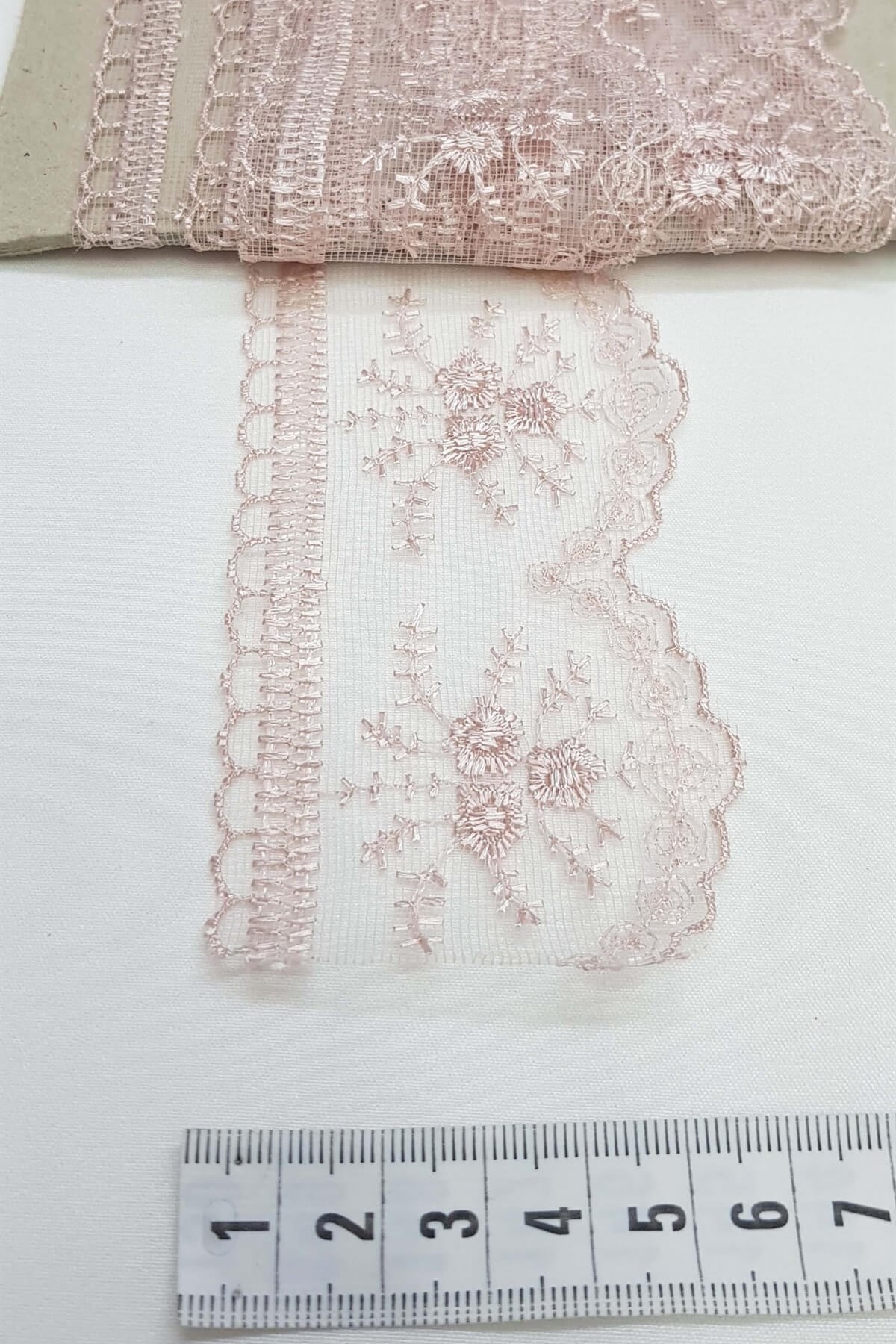 Pudra Çiçek Desenli Dantel