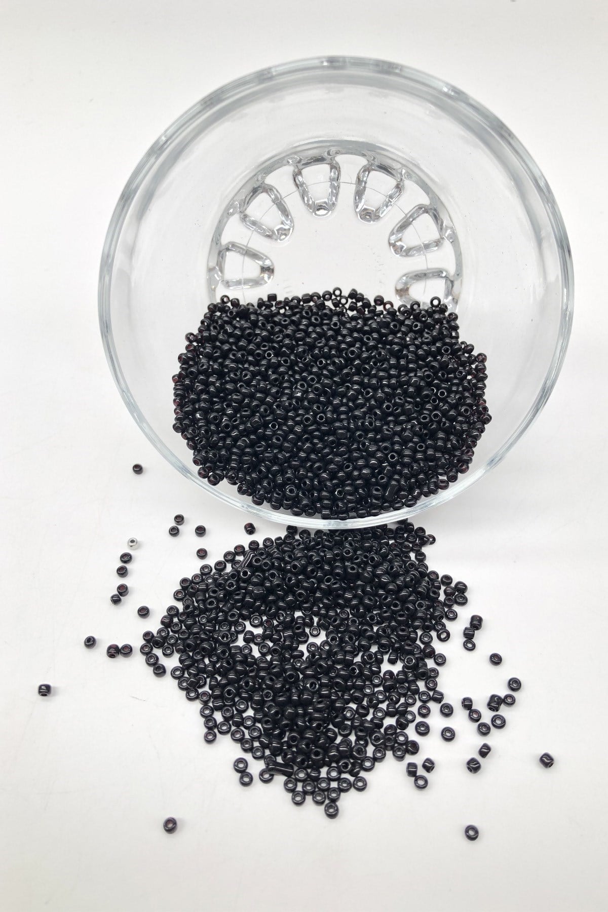 Siyah Kum Boncuk 2 mm
