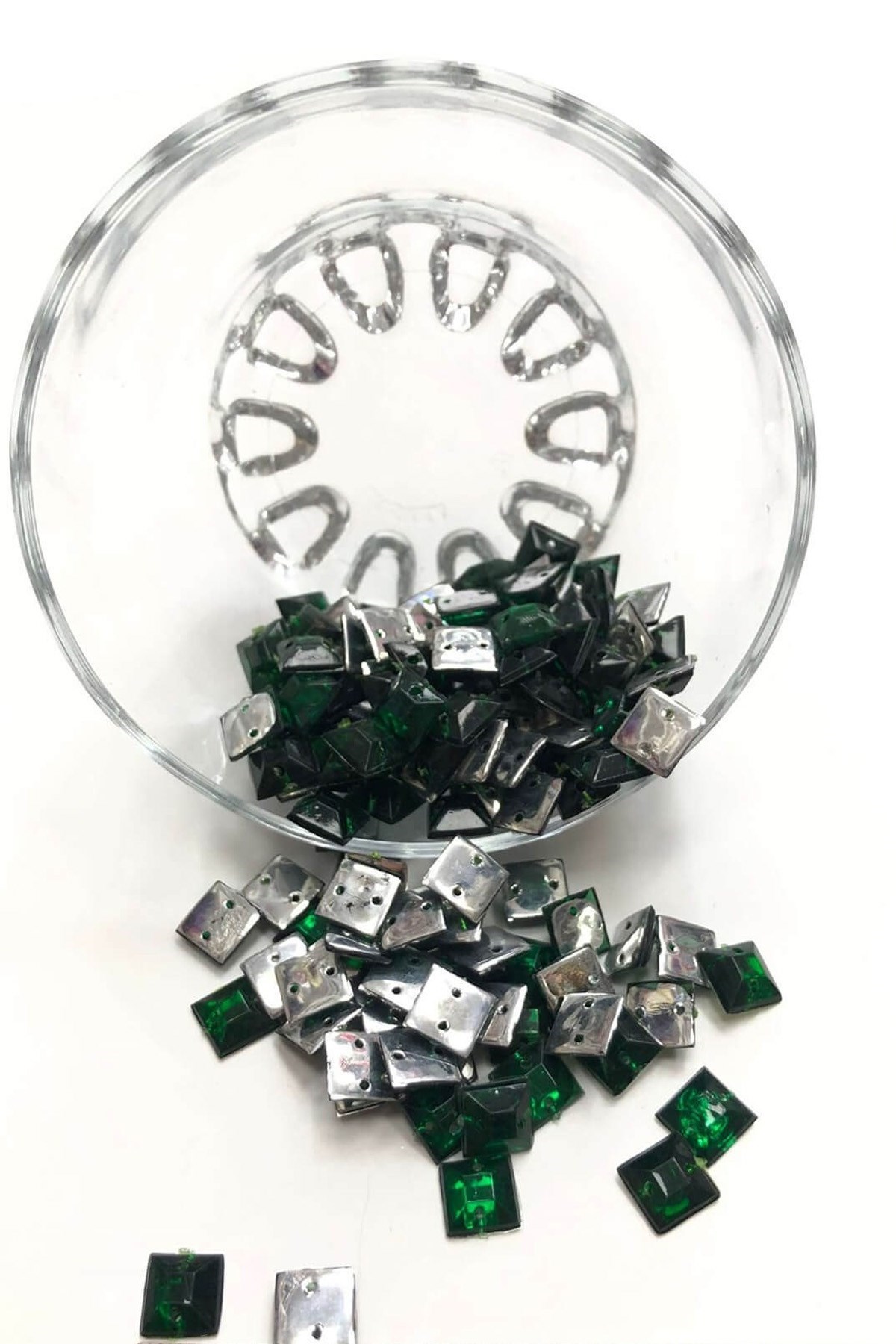 Yeşil Kare Plastik Dikme Taş 20 gr