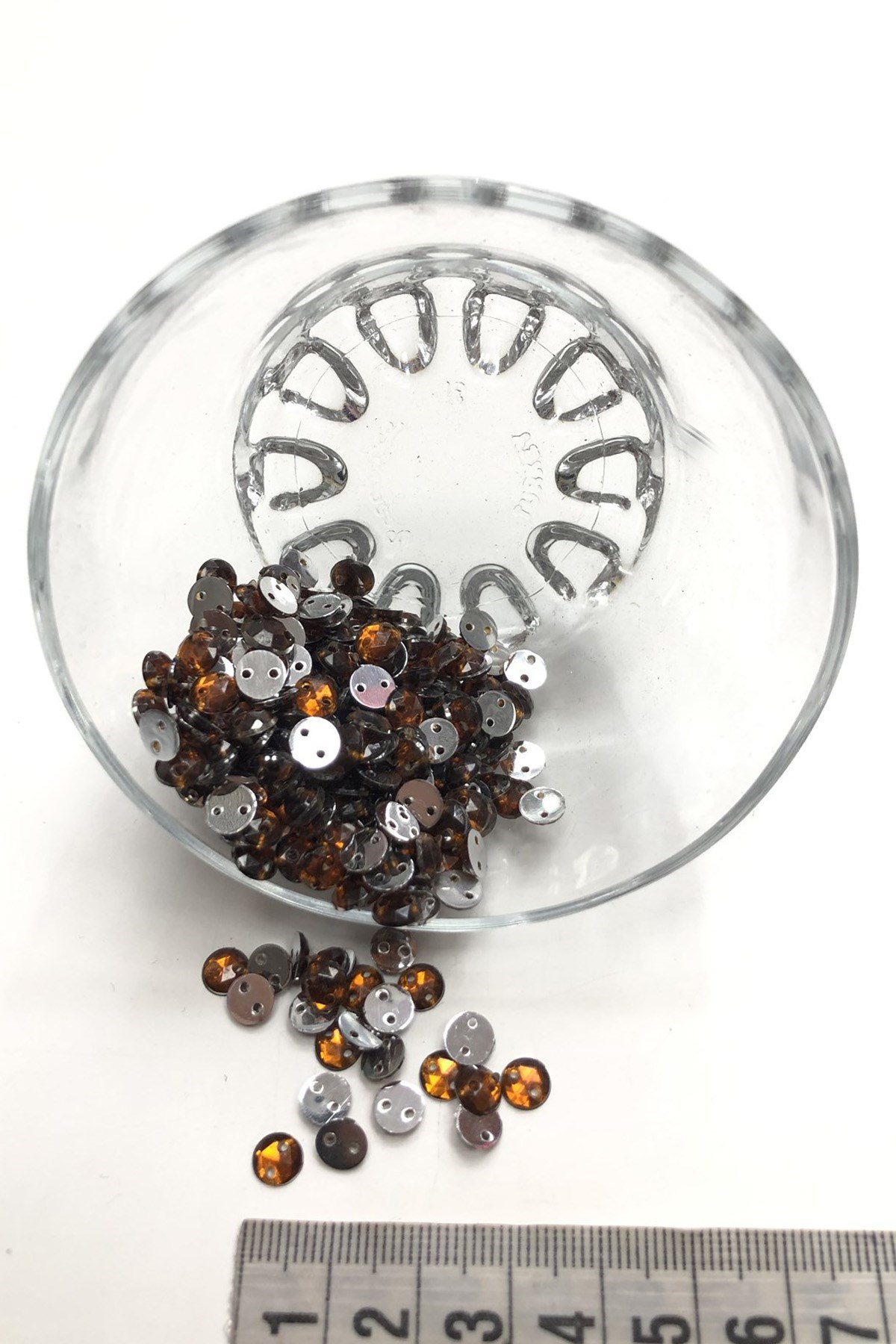 Yuvarlak Kahve Plastik Dikme Taş 20 gr