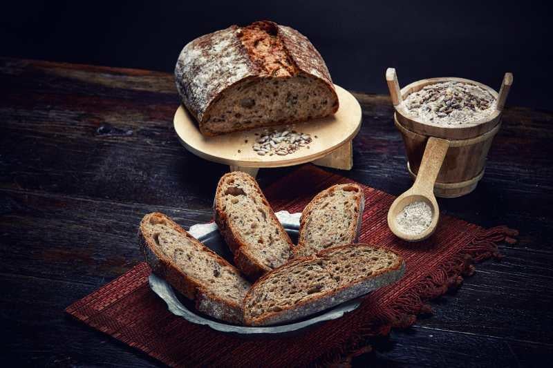 240 DERECE ÇOK TAHILLI EKMEK 650 GR