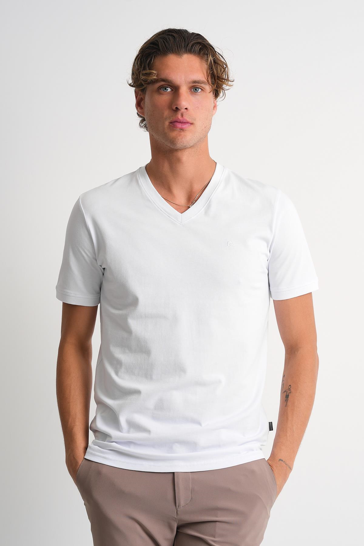  V Yaka Basic T-shirt