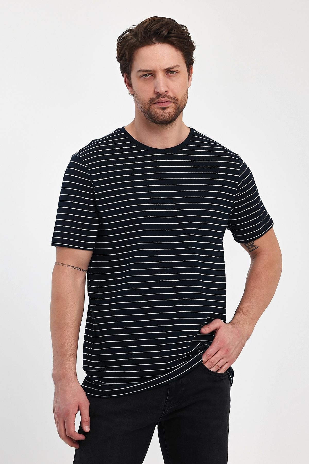 ALEXANDERGARDİ BİSİKLET YAKA ÇİZGİLİ T-SHIRT(ERK-5987)