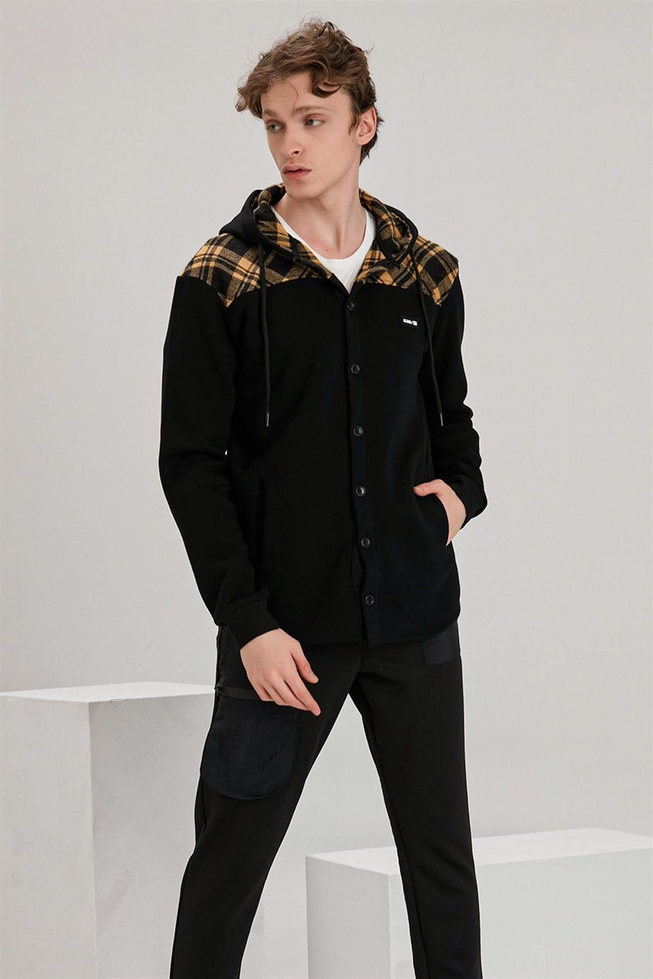 ALEXANDERGARDI EKOSE DETAYLI DÜĞMELİ SWEATSHİRT (E22-61500)