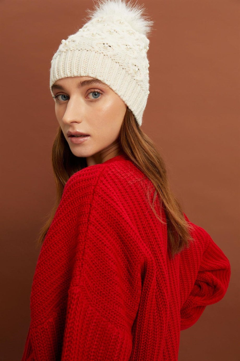 ALEXANDERGARDI PONPONLU BERE (3004)