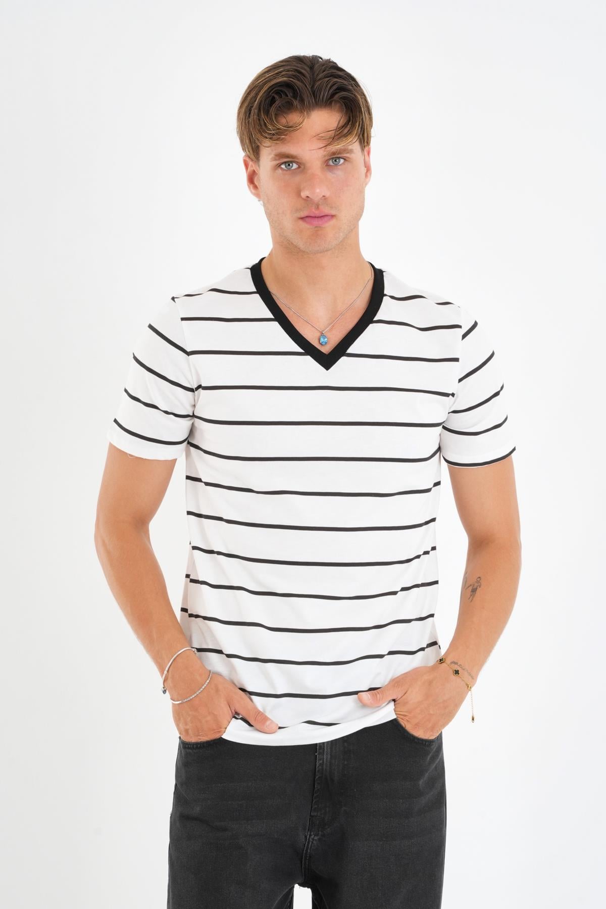 ALEXANDERGARDI V Yaka Çizgili T-shirt