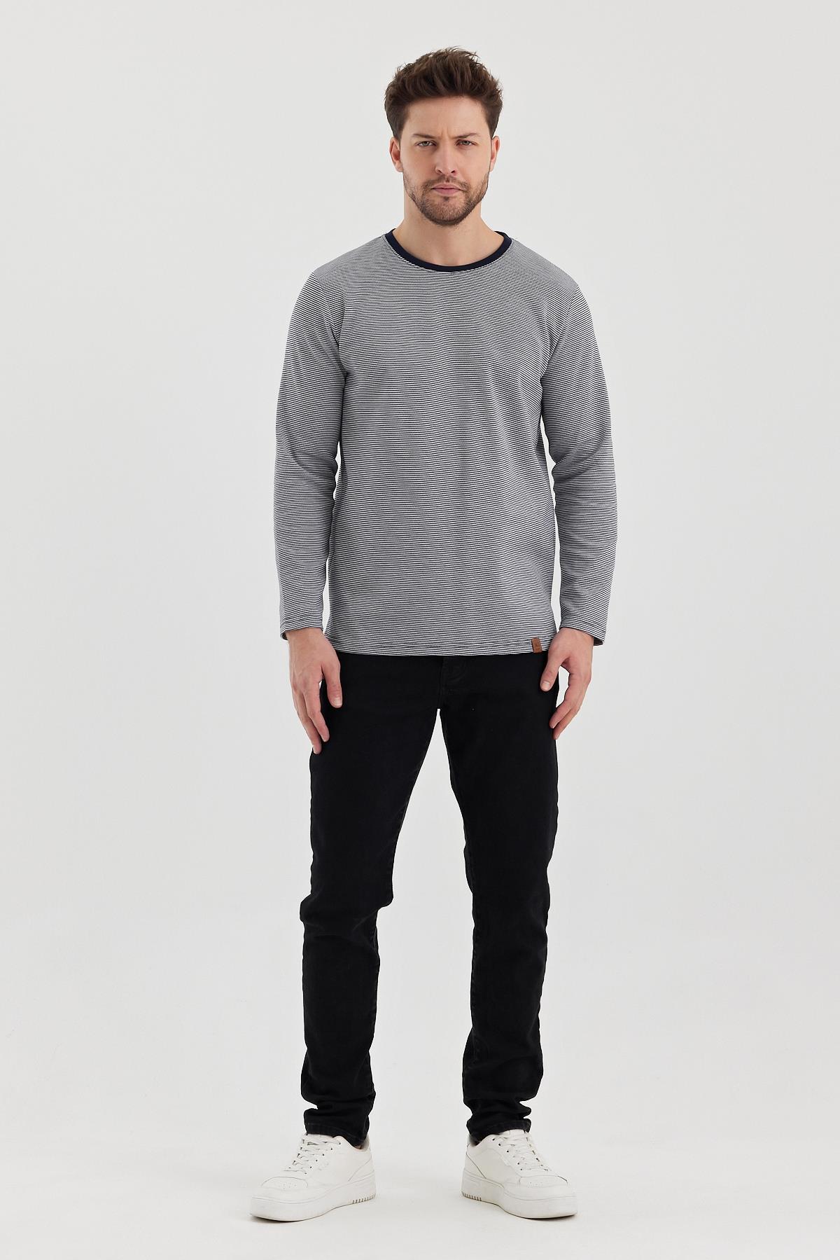 ALEXANDERGARDI DESENLI YIRTMAÇLI REGULAR FİT SWEATSHIRT (E22-751 00)