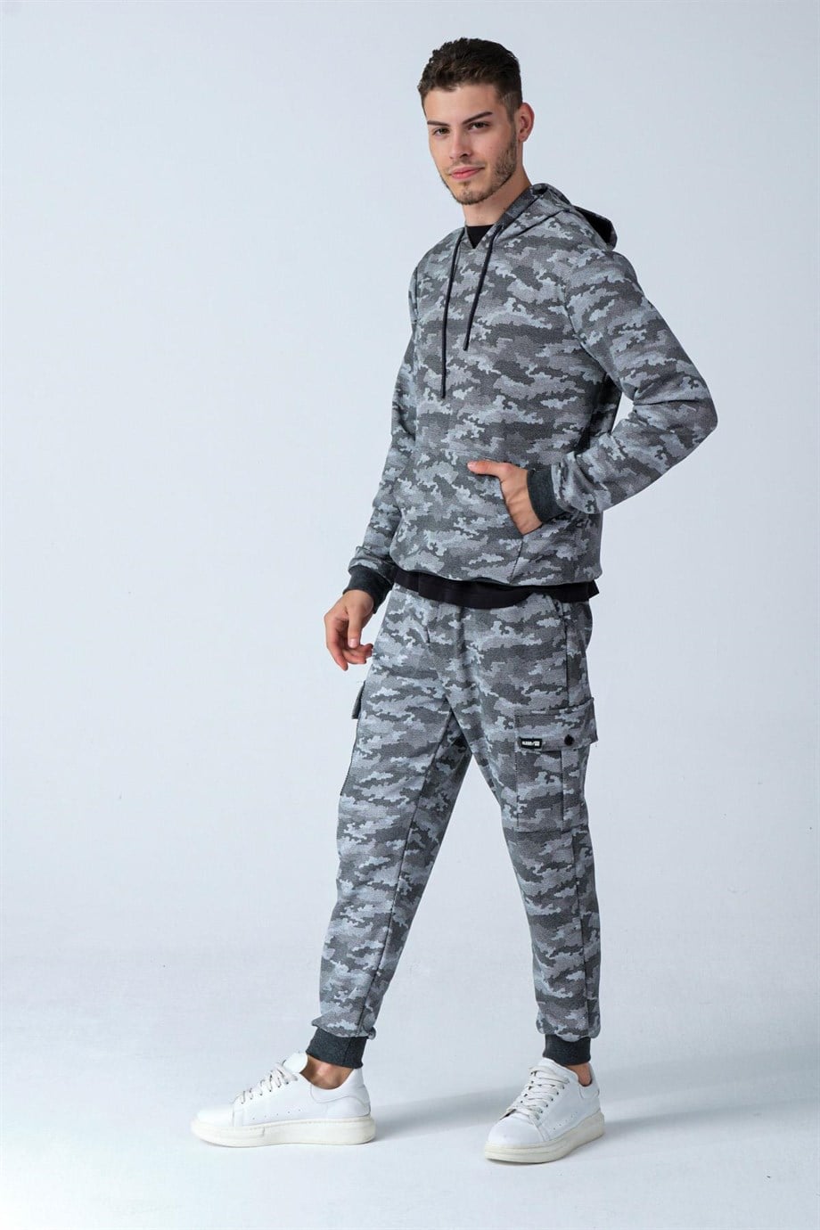 ALEXANDERGARDI KAMUFLAJ DESENLİ KAPÜŞONLU SWEATSHİRT (E21-72100)