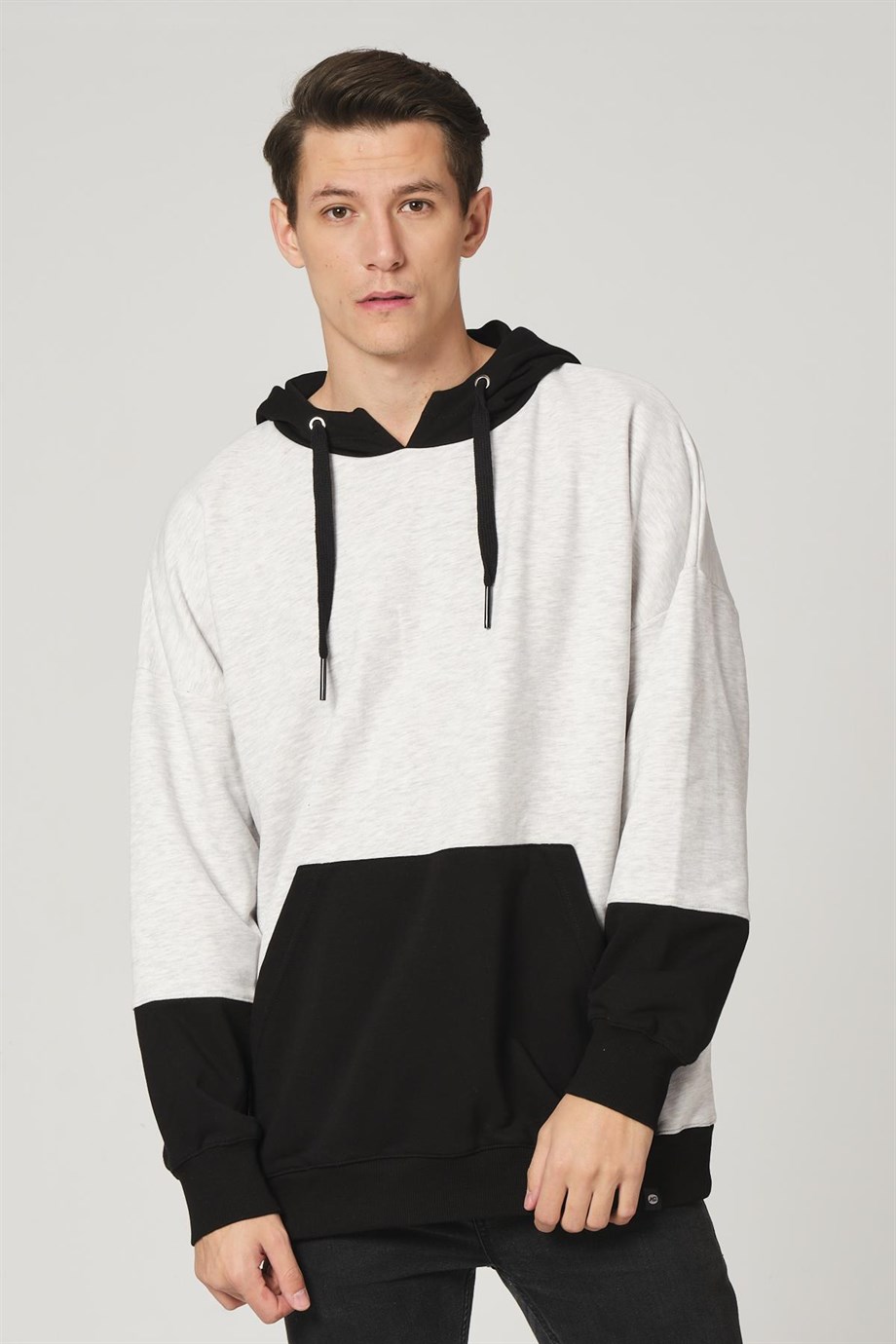 ALEXANDERGARDI KANGRU CEPLİ OVERSİZE SWEATSHİRT (UN-550801)