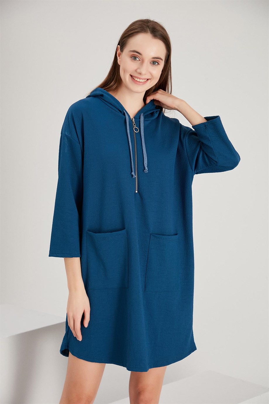 ALEXANDERGARDI KAPÜŞONLU ELBİSE (B21-138400)