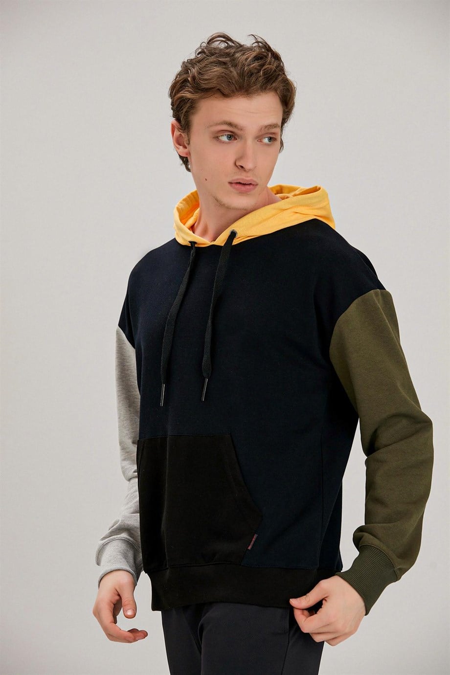 ALEXANDERGARDI KAPÜŞONLU SWEATSHİRT (E22-73300)